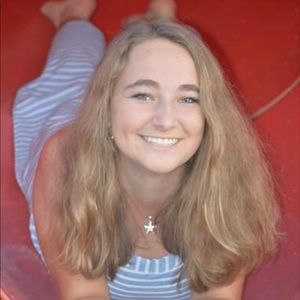 Meet your Posher, Jillian